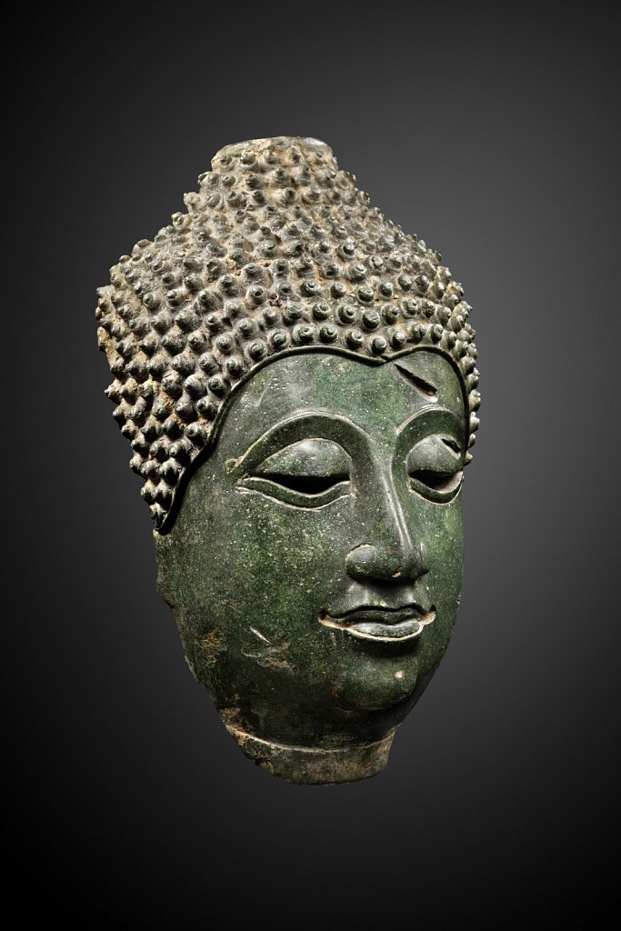 Tête de Bouddha thaï